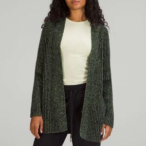 Lululemon Cotton-Cashmere Blend Sweater Wrap in Green Foliage True Navy Black‎